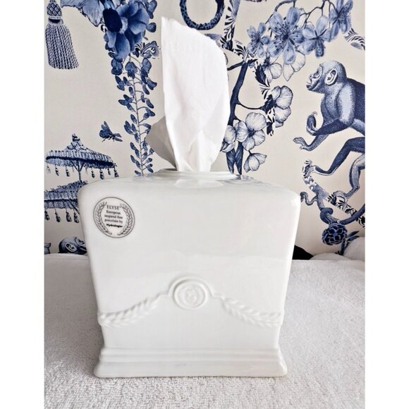 Elyse Fine Porcelain Tissue Box Cover White European ART DECO Leaf Swag 6"x 6" - Picture 2 of 10